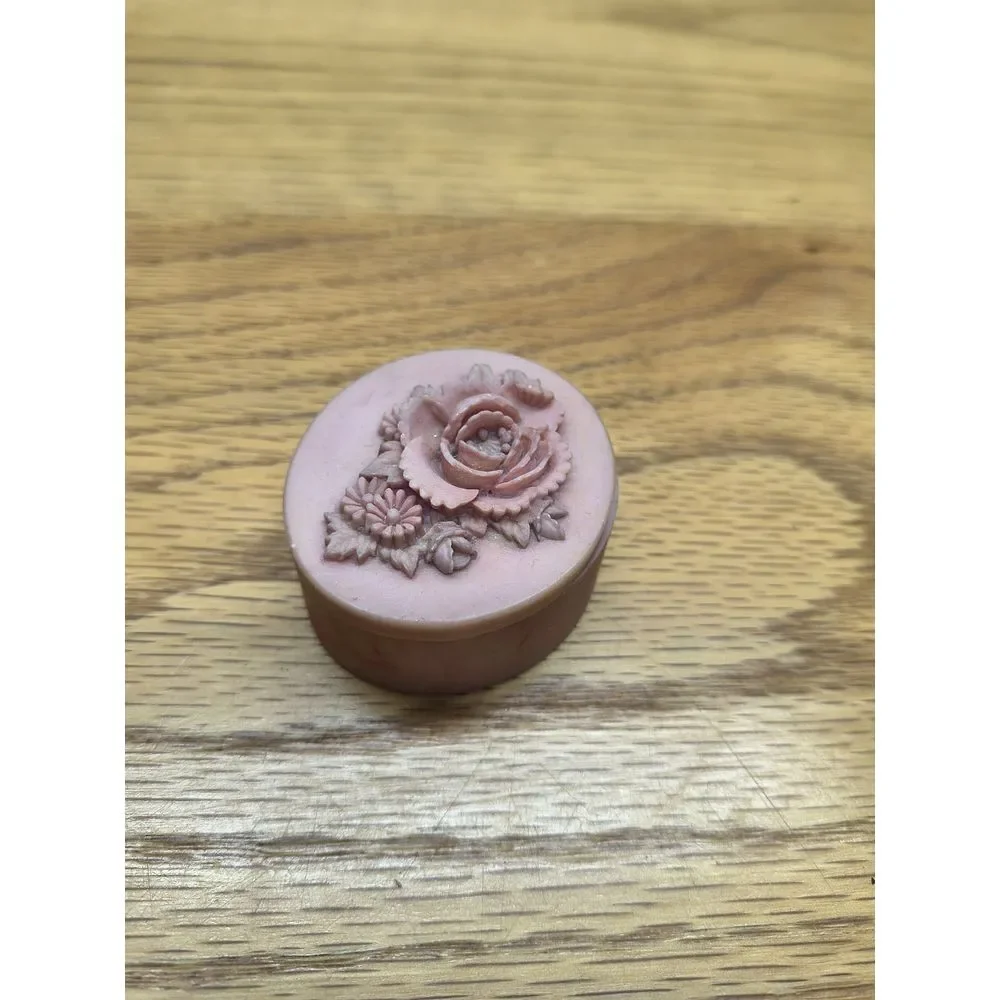 N/A small pink
